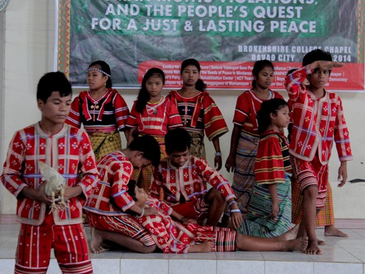 MANOBO STUDENTS REENACT PLIGHT