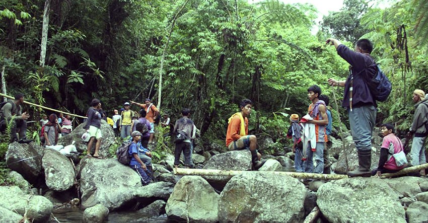 Dislocated Bagobos reclaim lands occupied by religious cooperative