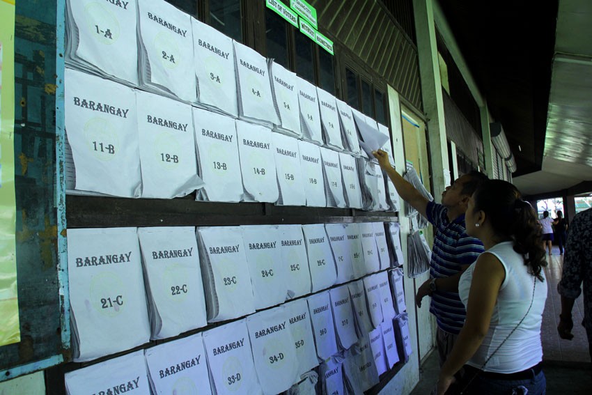 Comelec 11 rates self 10 in readiness for polls