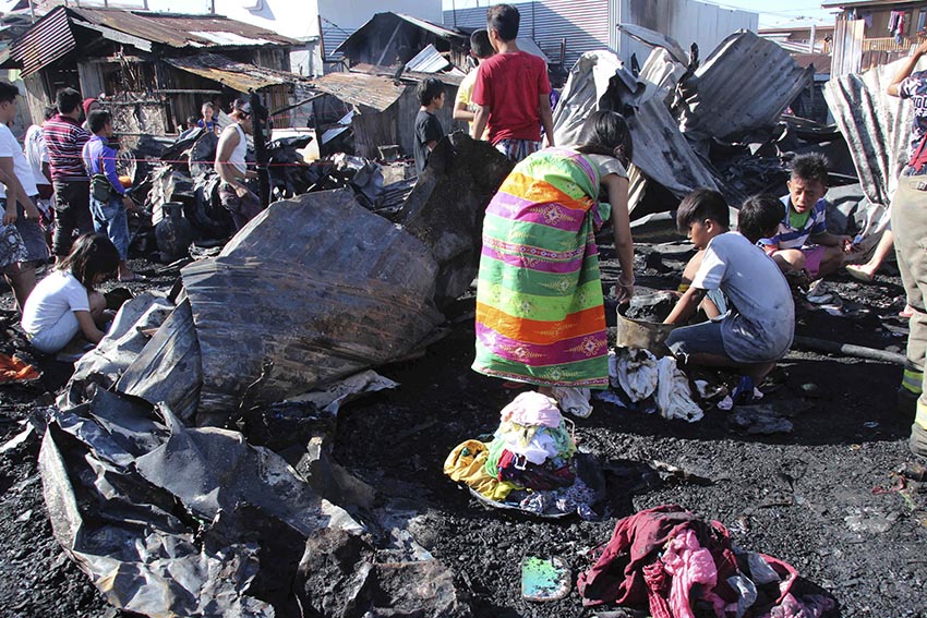 Read more about the article Photos: Isla Verde Fire