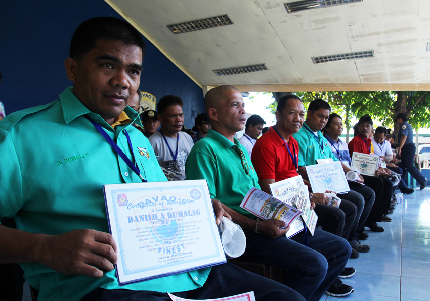You are currently viewing 26 honest cabbies get recognition