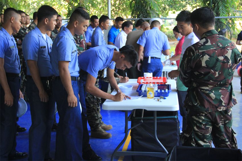 ​Soldiers undergo drug test in Davao