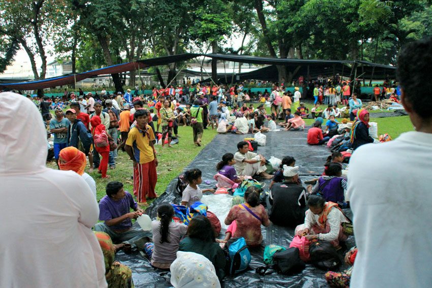Thousands of Lumad occupy Koronadal park