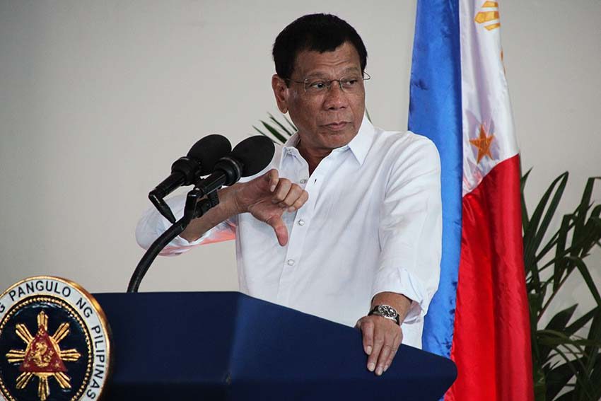 Duterte won’t release political prisoners prior to April talks 