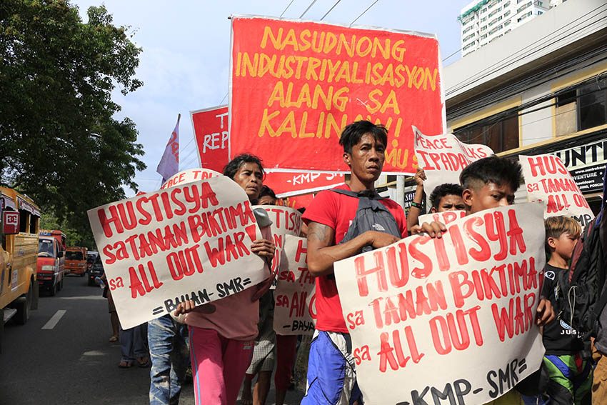 Make a ‘genuine’ stand on issues of poor Filipinos, poll bets told