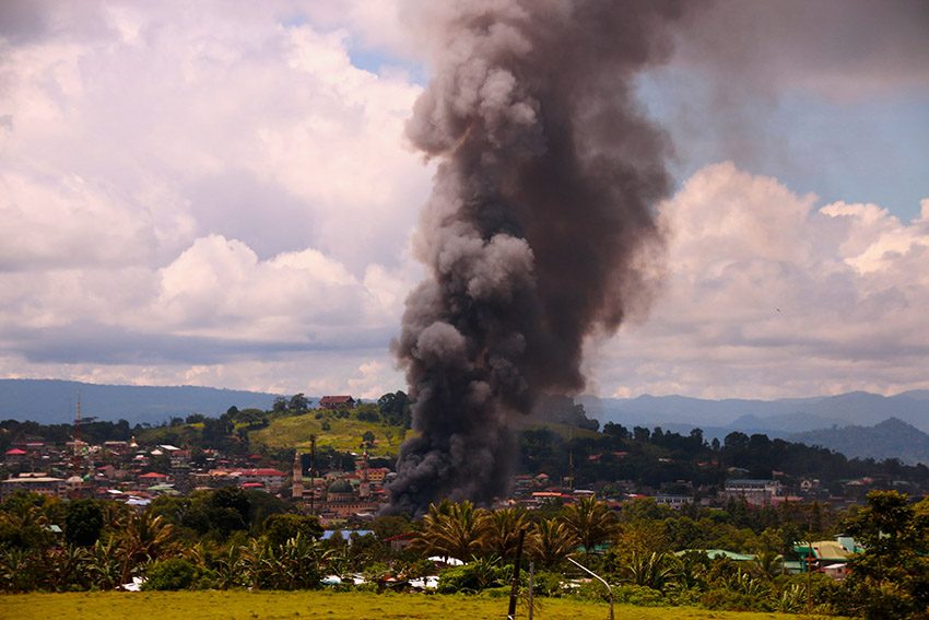 Use of bigger bombs in Marawi discretion of ground commanders – Padilla