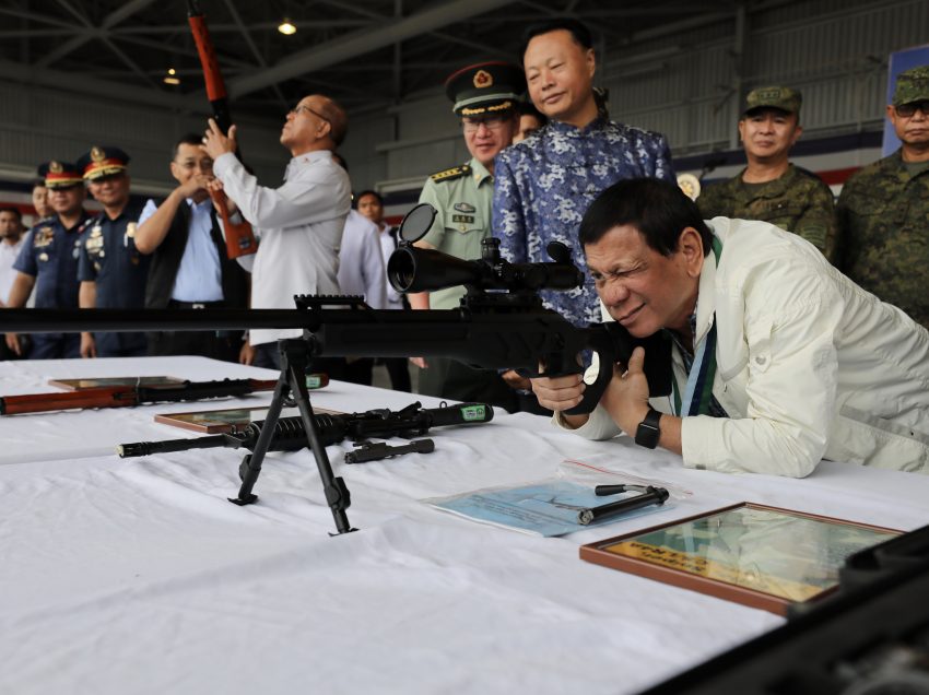 China donates P370M-worth of guns to PHL