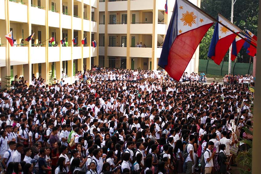 Deped: No more ‘classes under the mango tree’, but teachers say otherwise