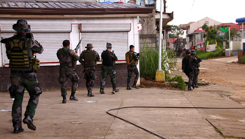 Read more about the article AFP to probe Marawi ‘friendly’ fire that killed 11 soldiers