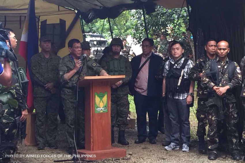 Duterte refuses talks with Reds,  gov’t to wage war vs NPAs after Marawi crisis