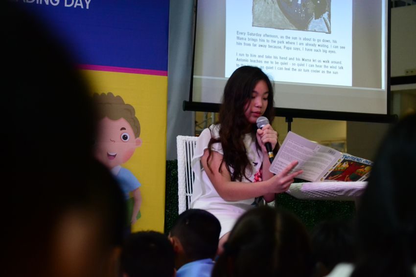 Kitty Duterte reads to kids on National Children’s Book Reading Day