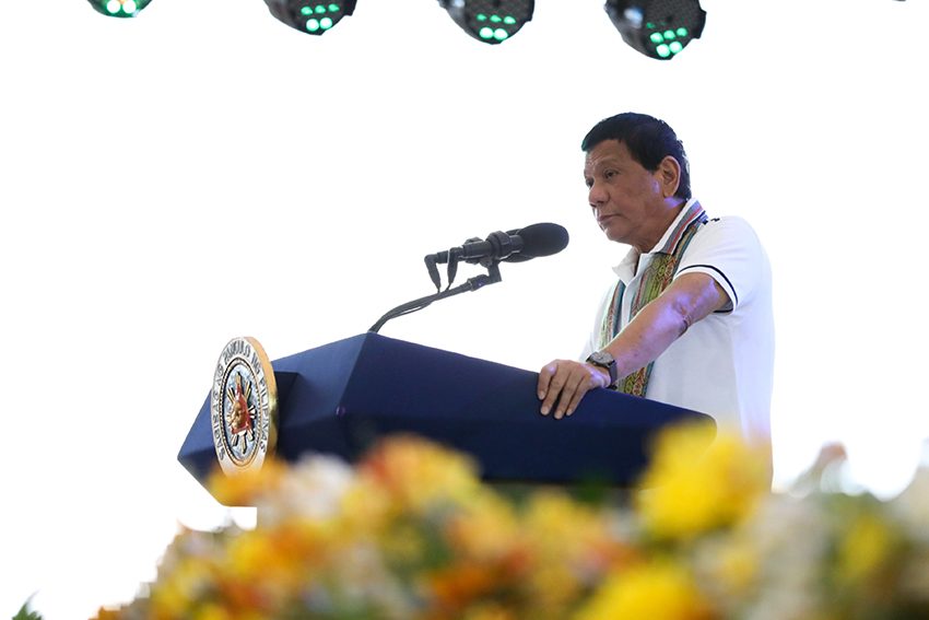 Duterte weeps for troops who died in Marawi