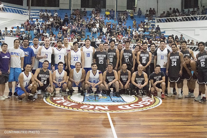 PBA stars Duremdes, Aquino coach Davao public school students
