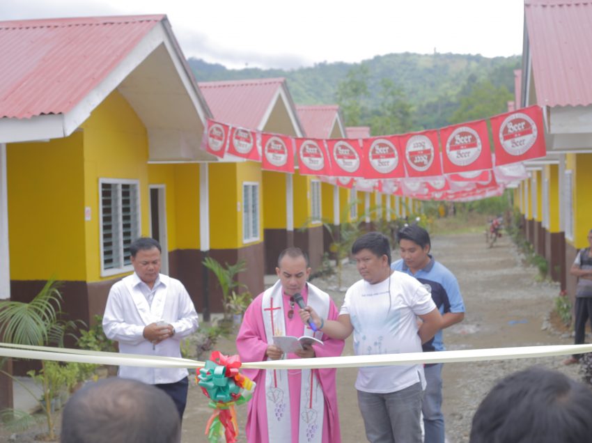 Maco residents in landslide areas receive housing units