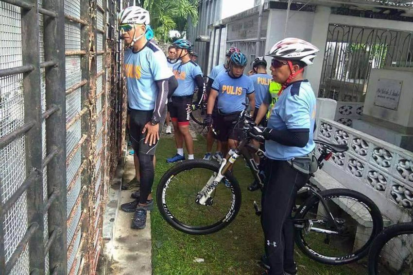 BIKING COPS