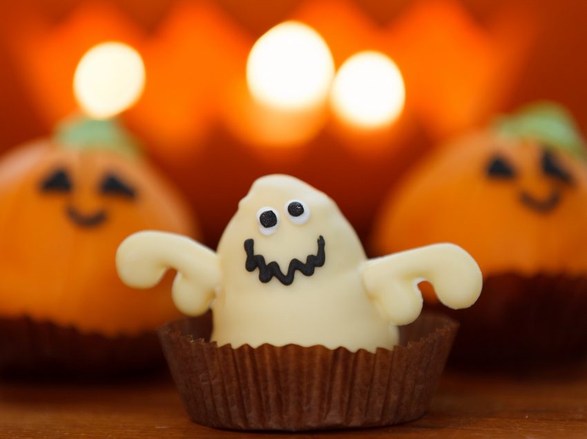 Throwing a Halloween party? Here are 5 tips to an eco-friendly event