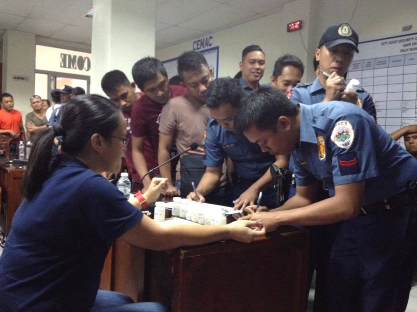 362 Davao City  police undergo surprise drug test
