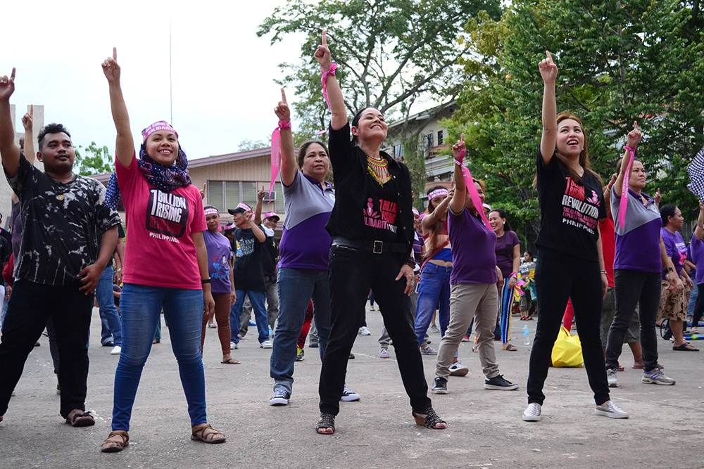 You are currently viewing Dabawenyas dance in ‘solidarity’ with One Billion Rising 2018