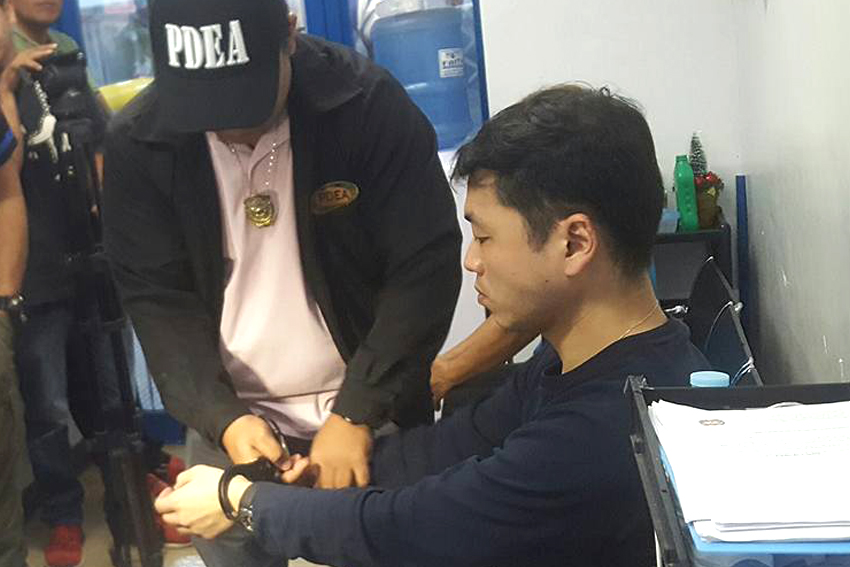 You are currently viewing Suspected drug courier arrested at Laguindingan Airport