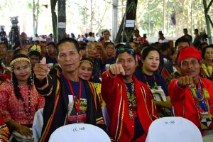 Read more about the article DUTERTE POSE