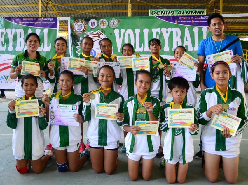 DavNor defends volleyball title in elementary girls