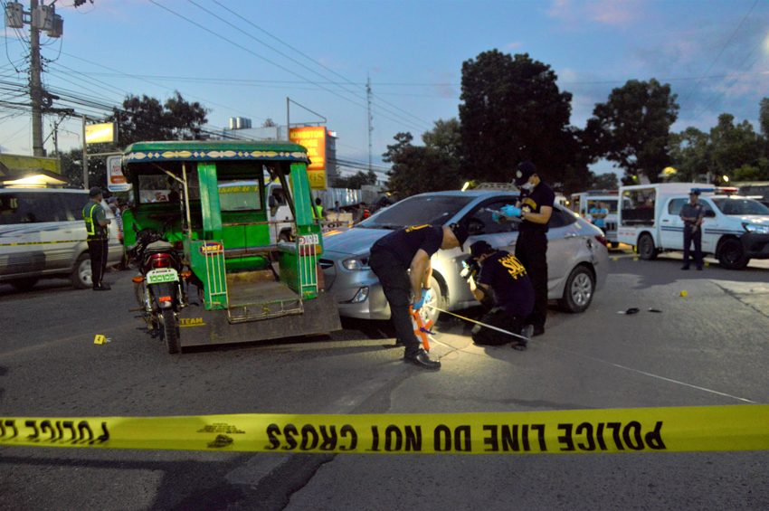 Probe on shootout that killed cop, armed civilian underway