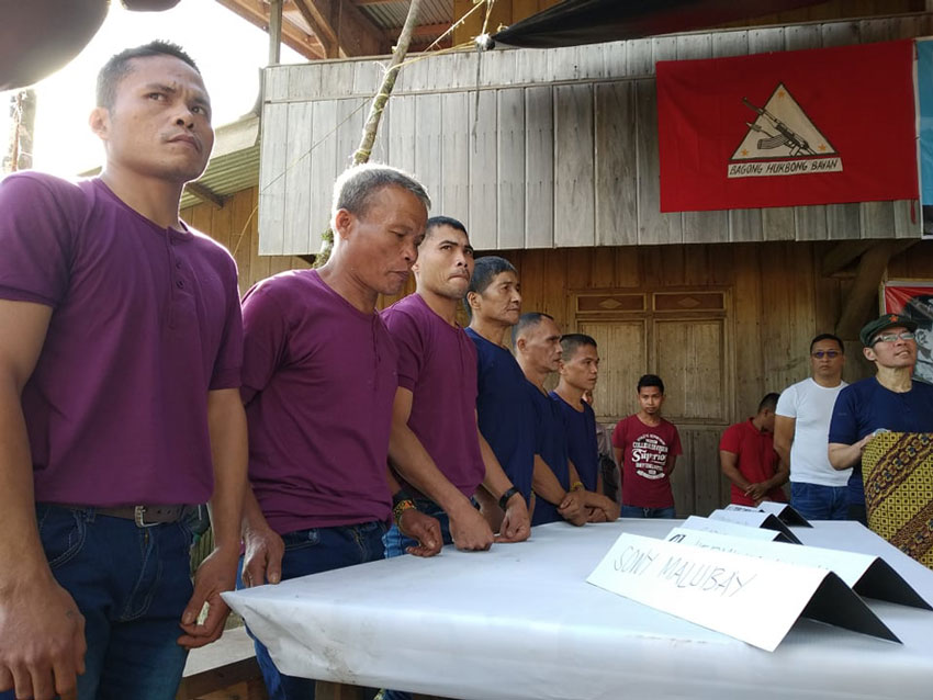 Read more about the article NPA frees 6 militiamen in Agusan Sur