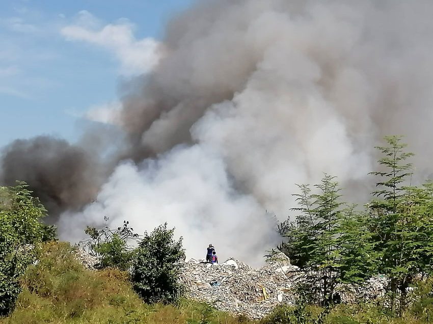 Probe on stored South Korean trash that caught fire ongoing