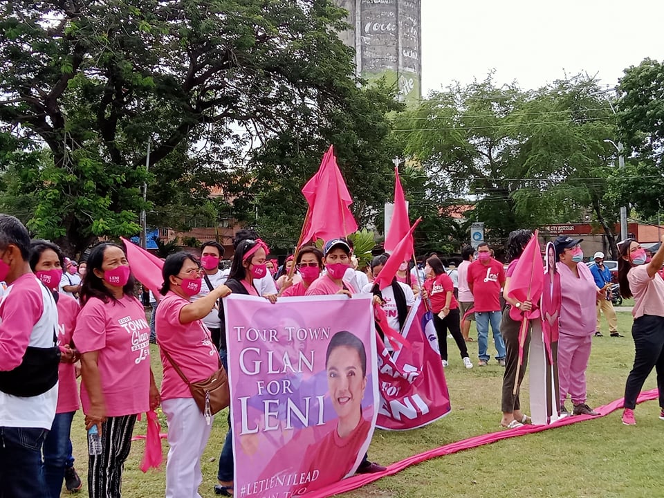 You are currently viewing Robredo supporters show up in Duterte’s stronghold of Mindanao