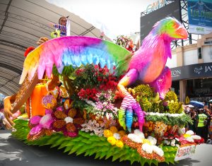 Read more about the article With floral floats and drum beating, Kadayawan ends with a bang