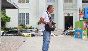 Read more about the article Davao’s legacy photographers: Still capturing, printing memories in a digital age 