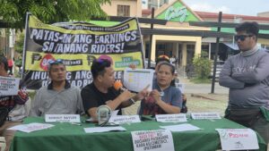 Read more about the article Davao delivery riders seek P80 base fare as costs shrink take-home pay 
